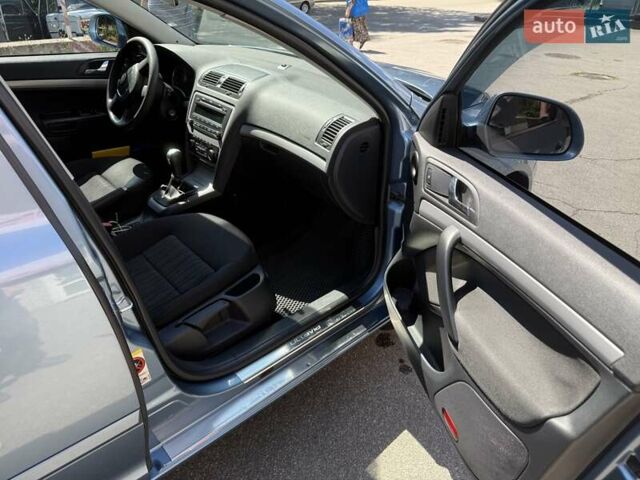 Шкода Октавия 2009 в Запорожье на Automoto.ua Серый Шкода Октавия, объемом двигателя 1.8 л и пробегом 168 тыс. км за 8200 $, фото 7 на Automoto.ua