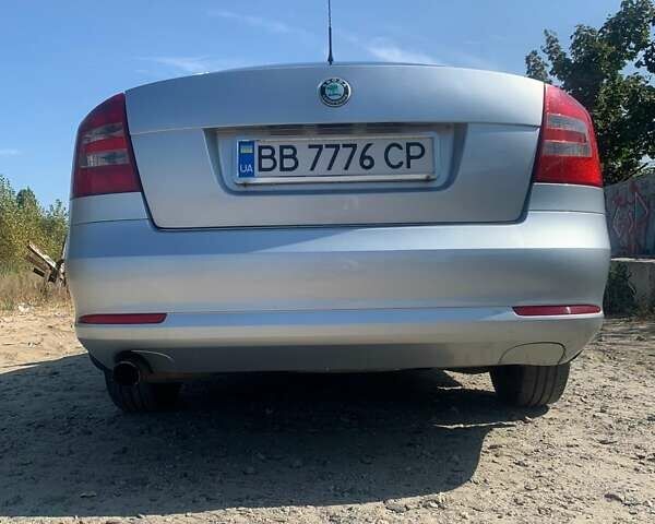 Серый Шкода Октавия, объемом двигателя 1.6 л и пробегом 235 тыс. км за 7700 $, фото 7 на Automoto.ua