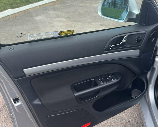 Серый Шкода Октавия, объемом двигателя 1.4 л и пробегом 2 тыс. км за 7500 $, фото 19 на Automoto.ua