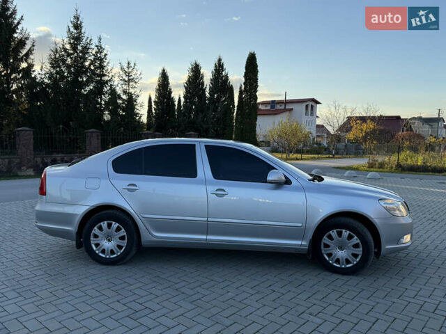 Серый Шкода Октавия, объемом двигателя 1.8 л и пробегом 260 тыс. км за 8999 $, фото 2 на Automoto.ua