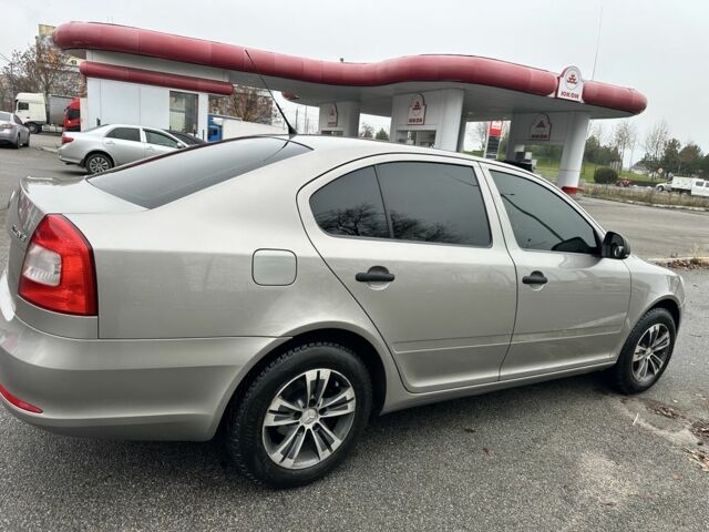 Сірий Шкода Октавія, об'ємом двигуна 1.6 л та пробігом 162 тис. км за 7000 $, фото 1 на Automoto.ua