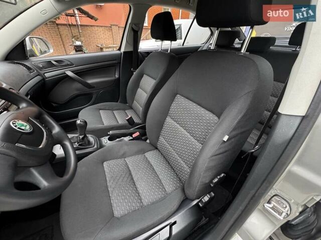 Серый Шкода Октавия, объемом двигателя 1.4 л и пробегом 225 тыс. км за 6450 $, фото 19 на Automoto.ua