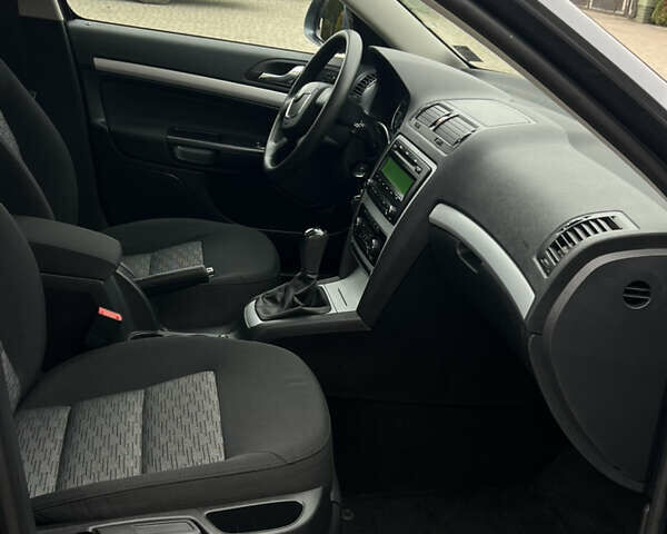 Сірий Шкода Октавія, об'ємом двигуна 1.6 л та пробігом 117 тис. км за 8700 $, фото 50 на Automoto.ua