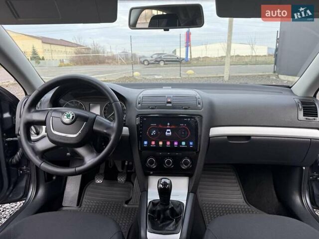 Сірий Шкода Октавія, об'ємом двигуна 1.6 л та пробігом 267 тис. км за 8200 $, фото 13 на Automoto.ua