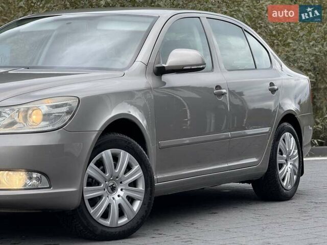 Шкода Октавия 2009 в Хусте на Automoto.ua Серый Шкода Октавия, объемом двигателя 1.4 л и пробегом 200 тыс. км за 6199 $, фото 3 на Automoto.ua