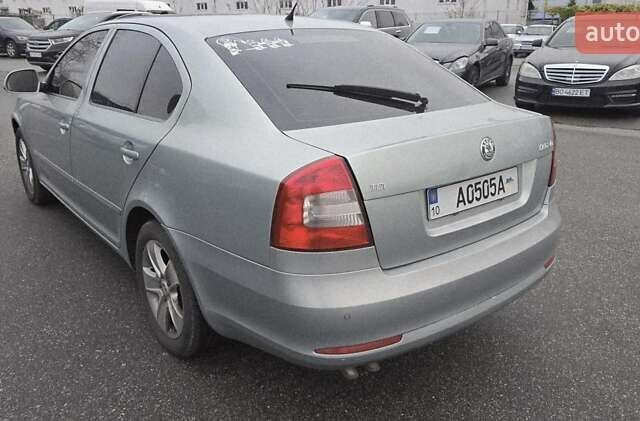 Серый Шкода Октавия, объемом двигателя 1.9 л и пробегом 224 тыс. км за 7200 $, фото 3 на Automoto.ua