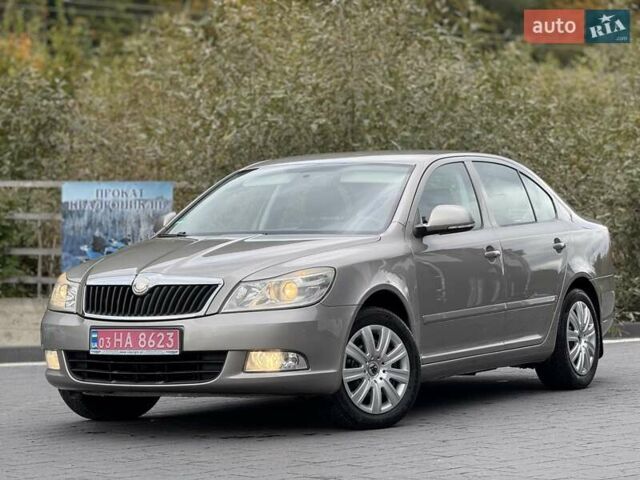 Шкода Октавия 2009 в Хусте на Automoto.ua Серый Шкода Октавия, объемом двигателя 1.4 л и пробегом 200 тыс. км за 6199 $, фото 5 на Automoto.ua
