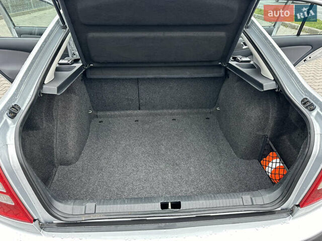 Серый Шкода Октавия, объемом двигателя 1.6 л и пробегом 190 тыс. км за 5999 $, фото 37 на Automoto.ua