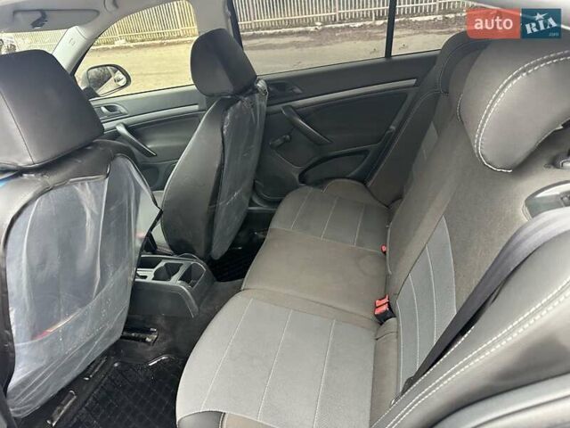 Сірий Шкода Октавія, об'ємом двигуна 1.6 л та пробігом 162 тис. км за 7000 $, фото 2 на Automoto.ua