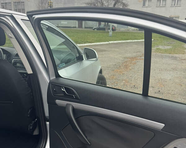 Серый Шкода Октавия, объемом двигателя 1.4 л и пробегом 2 тыс. км за 7500 $, фото 30 на Automoto.ua
