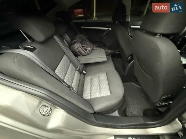Сірий Шкода Октавія, об'ємом двигуна 1.4 л та пробігом 200 тис. км за 7300 $, фото 26 на Automoto.ua