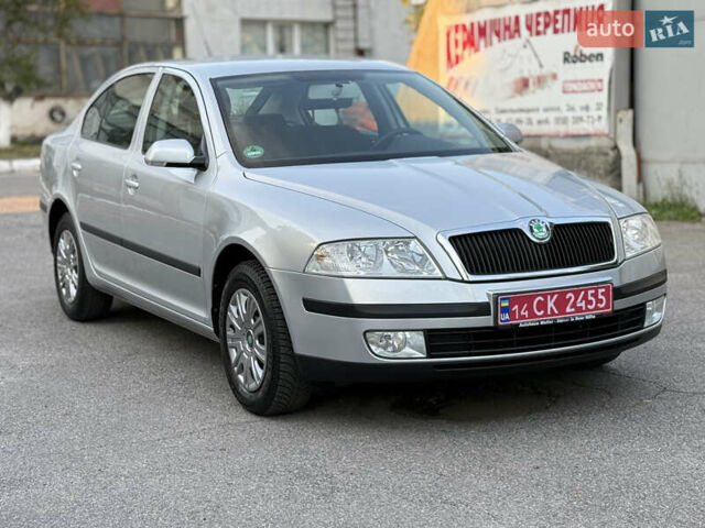 Сірий Шкода Октавія, об'ємом двигуна 1.6 л та пробігом 91 тис. км за 9399 $, фото 9 на Automoto.ua