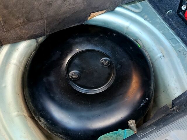 Серый Шкода Октавия, объемом двигателя 1.6 л и пробегом 230 тыс. км за 7800 $, фото 9 на Automoto.ua