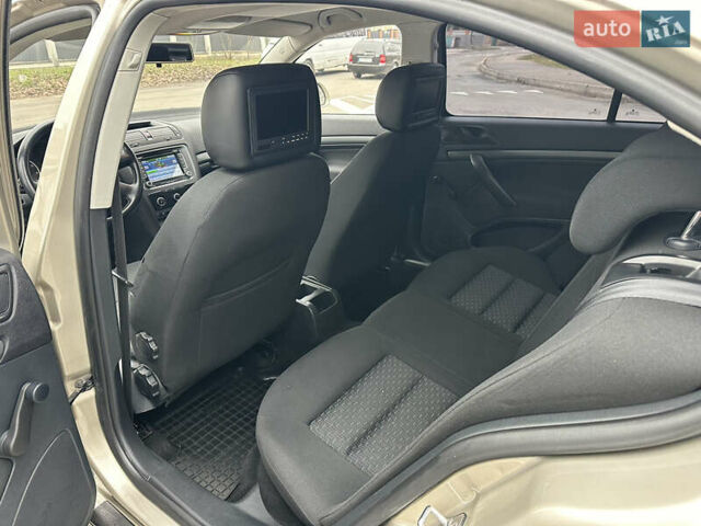 Серый Шкода Октавия, объемом двигателя 1.6 л и пробегом 159 тыс. км за 7499 $, фото 42 на Automoto.ua