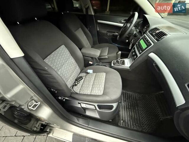 Сірий Шкода Октавія, об'ємом двигуна 1.4 л та пробігом 200 тис. км за 7300 $, фото 29 на Automoto.ua