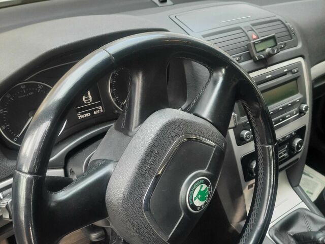 Сірий Шкода Октавія, об'ємом двигуна 1.4 л та пробігом 257 тис. км за 6500 $, фото 6 на Automoto.ua