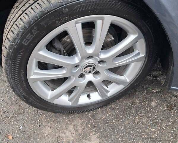 Сірий Шкода Октавія, об'ємом двигуна 1.8 л та пробігом 162 тис. км за 9300 $, фото 16 на Automoto.ua