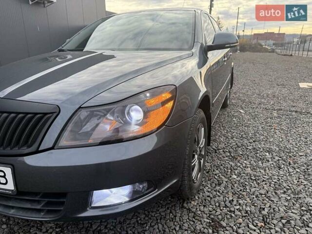 Сірий Шкода Октавія, об'ємом двигуна 1.6 л та пробігом 267 тис. км за 8200 $, фото 1 на Automoto.ua