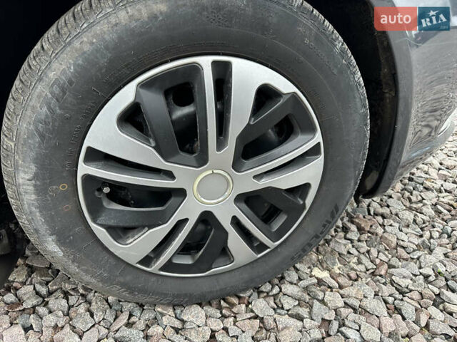 Сірий Шкода Октавія, об'ємом двигуна 1.6 л та пробігом 316 тис. км за 8700 $, фото 23 на Automoto.ua