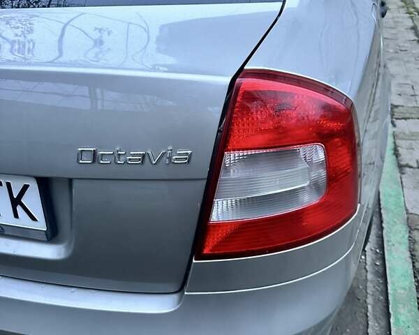 Сірий Шкода Октавія, об'ємом двигуна 1.6 л та пробігом 162 тис. км за 7000 $, фото 6 на Automoto.ua