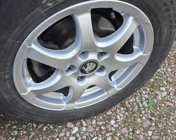 Сірий Шкода Октавія, об'ємом двигуна 1.8 л та пробігом 162 тис. км за 9300 $, фото 31 на Automoto.ua