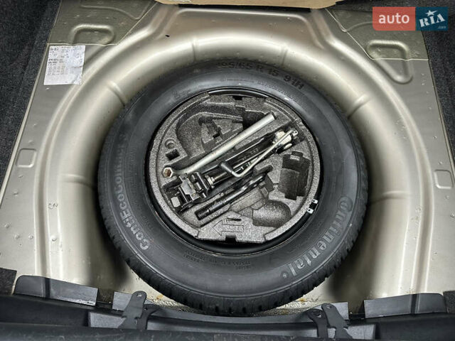 Серый Шкода Октавия, объемом двигателя 1.6 л и пробегом 159 тыс. км за 7499 $, фото 48 на Automoto.ua