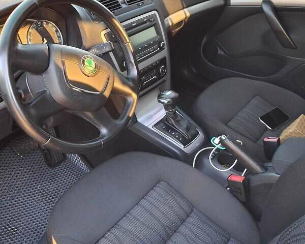 Сірий Шкода Октавія, об'ємом двигуна 1.8 л та пробігом 162 тис. км за 9300 $, фото 7 на Automoto.ua