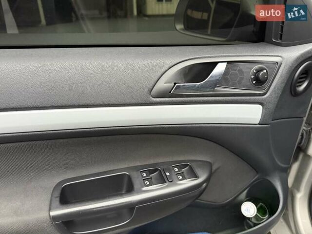 Сірий Шкода Октавія, об'ємом двигуна 1.4 л та пробігом 200 тис. км за 7300 $, фото 24 на Automoto.ua