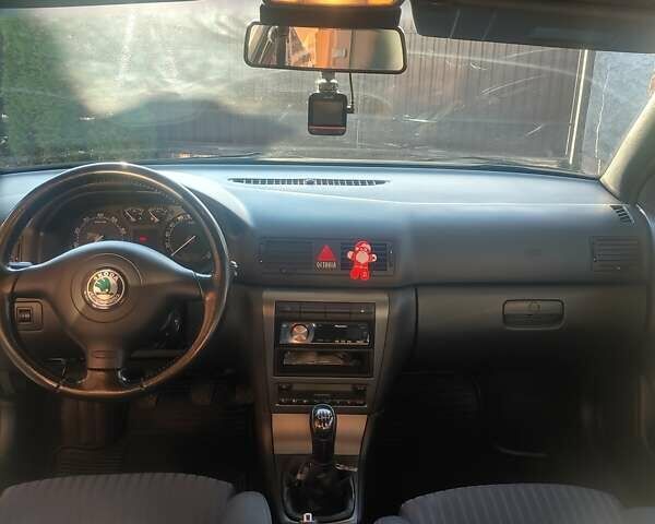 Сірий Шкода Октавія, об'ємом двигуна 1.78 л та пробігом 140 тис. км за 6742 $, фото 5 на Automoto.ua