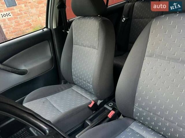 Сірий Шкода Октавія, об'ємом двигуна 1.6 л та пробігом 252 тис. км за 4999 $, фото 10 на Automoto.ua