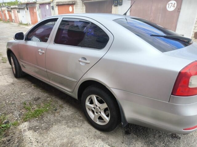 Серый Шкода Октавия, объемом двигателя 1.6 л и пробегом 170 тыс. км за 6800 $, фото 5 на Automoto.ua