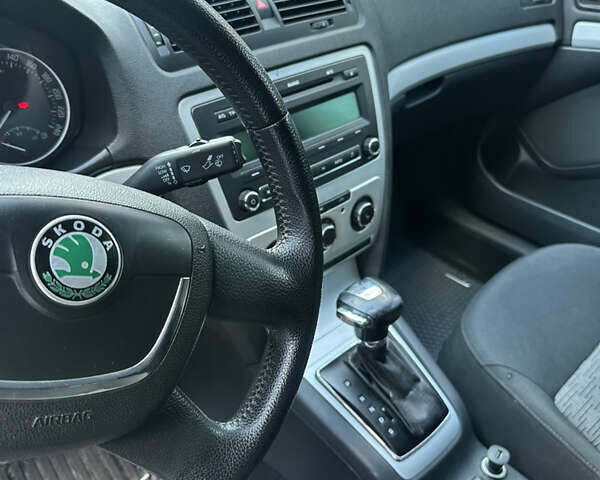 Серый Шкода Октавия, объемом двигателя 1.4 л и пробегом 205 тыс. км за 6800 $, фото 8 на Automoto.ua