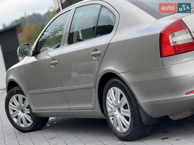 Шкода Октавия 2009 в Хусте на Automoto.ua Серый Шкода Октавия, объемом двигателя 1.4 л и пробегом 200 тыс. км за 6199 $, фото 18 на Automoto.ua