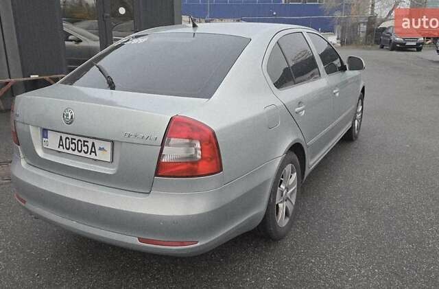 Серый Шкода Октавия, объемом двигателя 1.9 л и пробегом 224 тыс. км за 7200 $, фото 2 на Automoto.ua