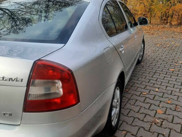 Сірий Шкода Октавія, об'ємом двигуна 1.4 л та пробігом 257 тис. км за 6500 $, фото 4 на Automoto.ua