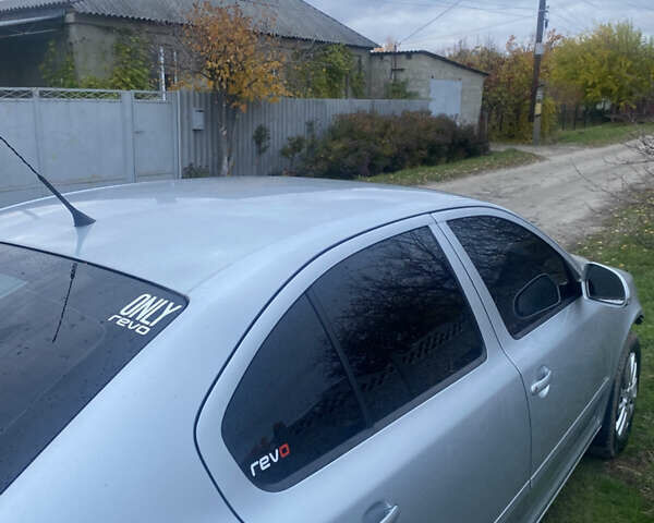 Серый Шкода Октавия, объемом двигателя 1.8 л и пробегом 180 тыс. км за 5500 $, фото 3 на Automoto.ua