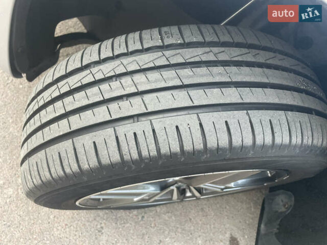 Серый Шкода Октавия, объемом двигателя 1.8 л и пробегом 260 тыс. км за 7600 $, фото 15 на Automoto.ua