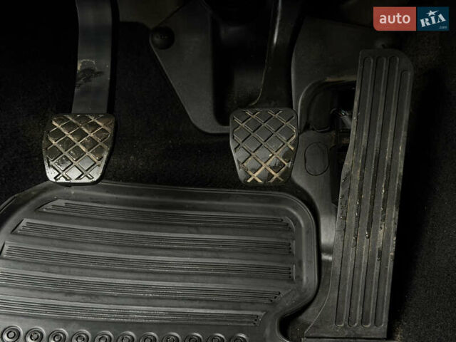 Сірий Шкода Октавія, об'ємом двигуна 1.6 л та пробігом 194 тис. км за 7650 $, фото 56 на Automoto.ua