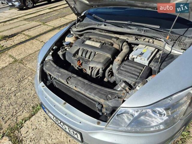 Серый Шкода Октавия, объемом двигателя 1.6 л и пробегом 194 тыс. км за 6800 $, фото 2 на Automoto.ua