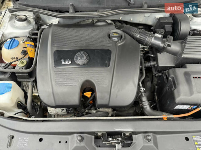 Сірий Шкода Октавія, об'ємом двигуна 1.6 л та пробігом 152 тис. км за 6700 $, фото 6 на Automoto.ua