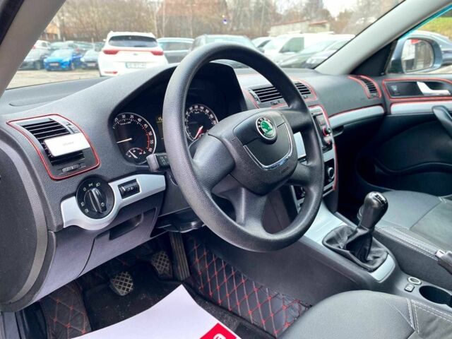 Сірий Шкода Октавія, об'ємом двигуна 1.9 л та пробігом 295 тис. км за 6590 $, фото 9 на Automoto.ua