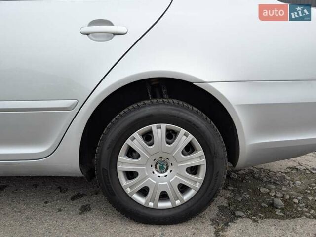 Сірий Шкода Октавія, об'ємом двигуна 1.9 л та пробігом 277 тис. км за 7750 $, фото 12 на Automoto.ua