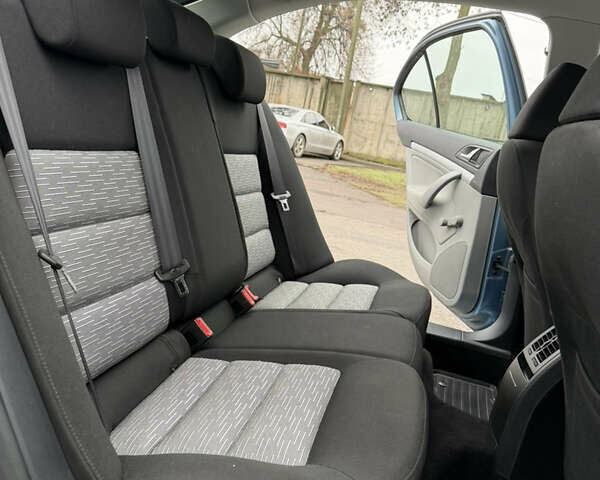 Сірий Шкода Октавія, об'ємом двигуна 1.6 л та пробігом 194 тис. км за 7650 $, фото 39 на Automoto.ua