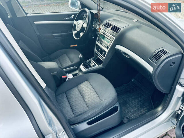 Серый Шкода Октавия, объемом двигателя 1.6 л и пробегом 285 тыс. км за 6700 $, фото 21 на Automoto.ua