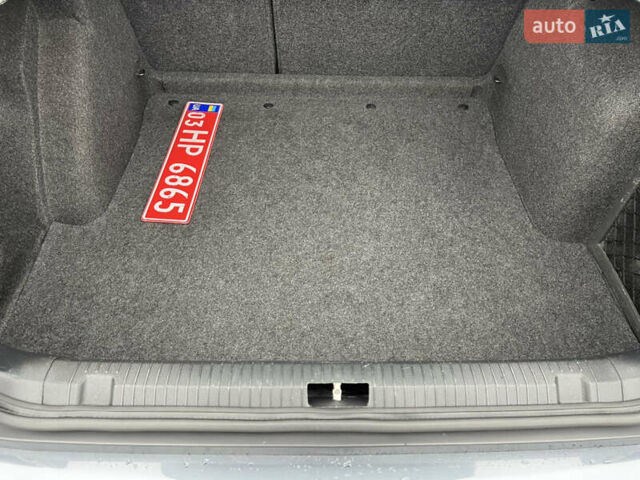 Сірий Шкода Октавія, об'ємом двигуна 1.6 л та пробігом 150 тис. км за 7500 $, фото 77 на Automoto.ua