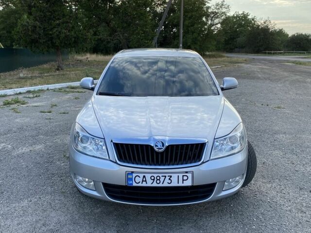 Сірий Шкода Октавія, об'ємом двигуна 1.8 л та пробігом 170 тис. км за 8000 $, фото 2 на Automoto.ua