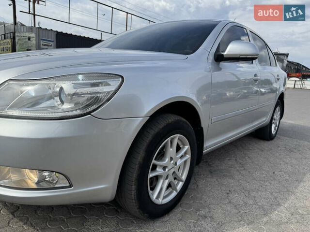 Сірий Шкода Октавія, об'ємом двигуна 1.8 л та пробігом 259 тис. км за 7500 $, фото 26 на Automoto.ua