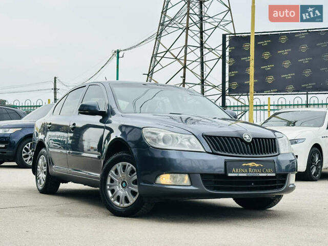Серый Шкода Октавия, объемом двигателя 1.6 л и пробегом 280 тыс. км за 6300 $, фото 2 на Automoto.ua