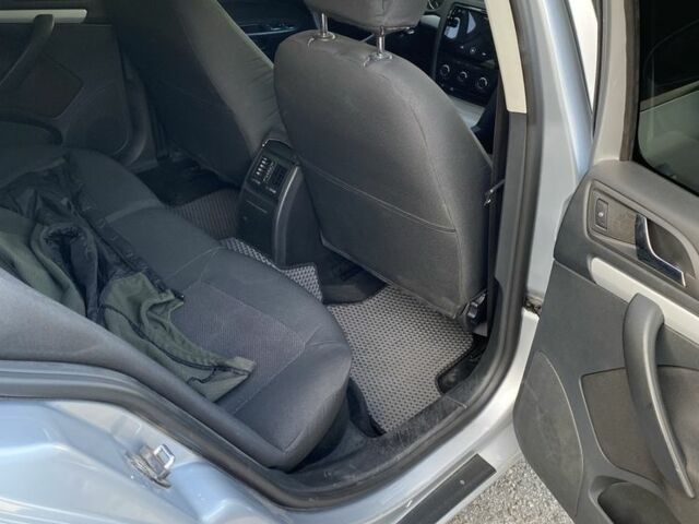 Сірий Шкода Октавія, об'ємом двигуна 1.8 л та пробігом 170 тис. км за 8000 $, фото 13 на Automoto.ua