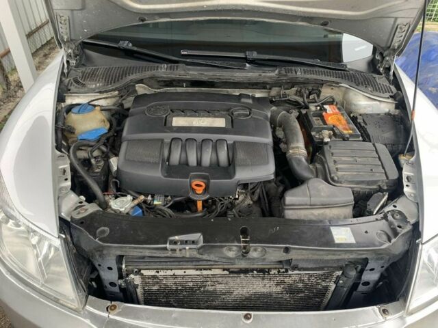 Серый Шкода Октавия, объемом двигателя 1.6 л и пробегом 288 тыс. км за 6200 $, фото 7 на Automoto.ua